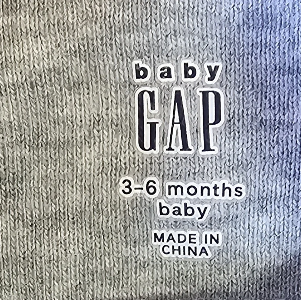 GAP navy gray